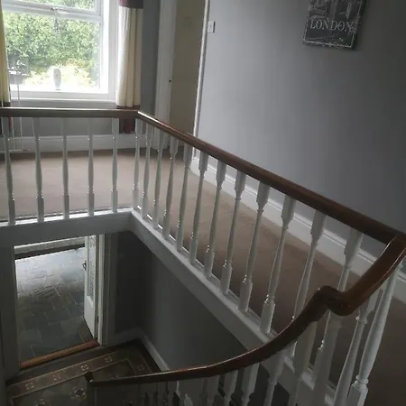 Corner House Ganton